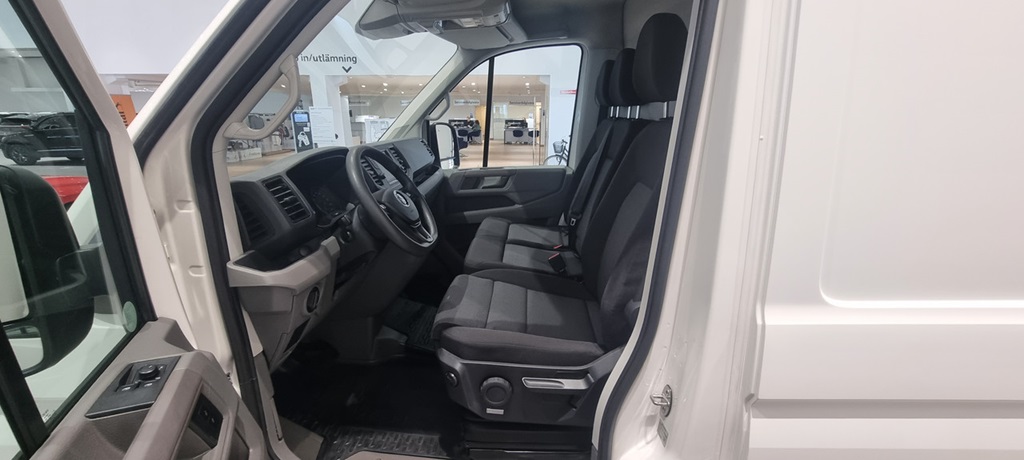 Volkswagen Crafter Skåp kort hjulbas HRL563