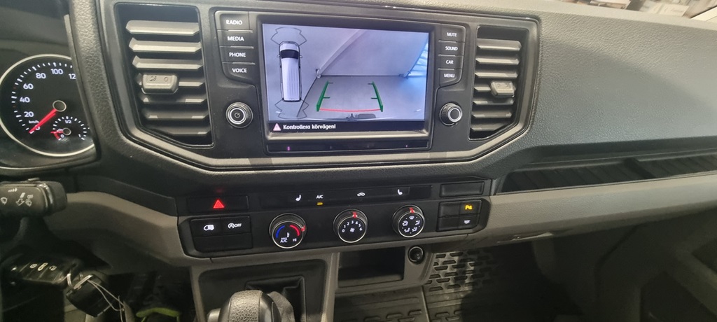Volkswagen Crafter Skåp kort hjulbas HRL563