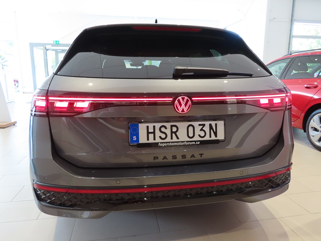 Volkswagen Passat HSR03N
