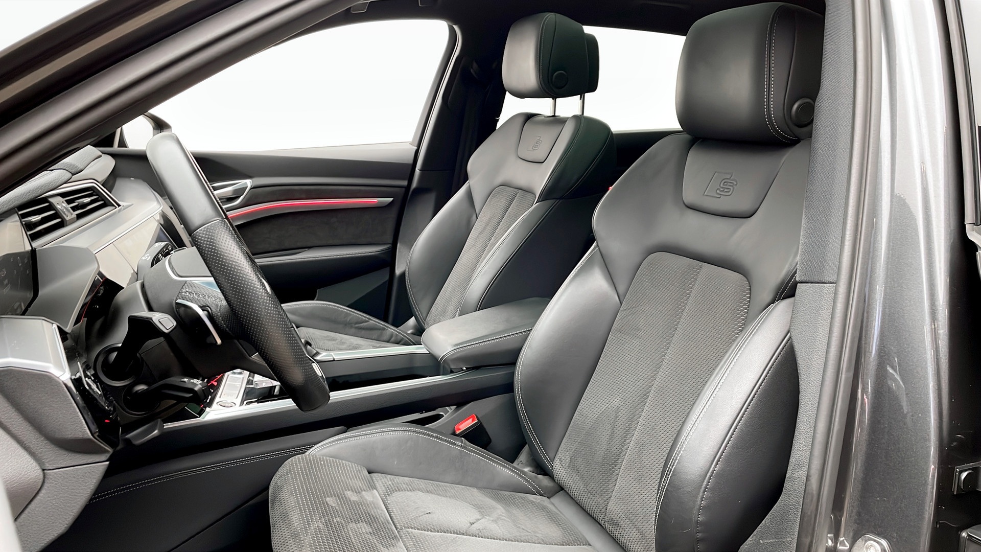 Audi e-tron HSS77T