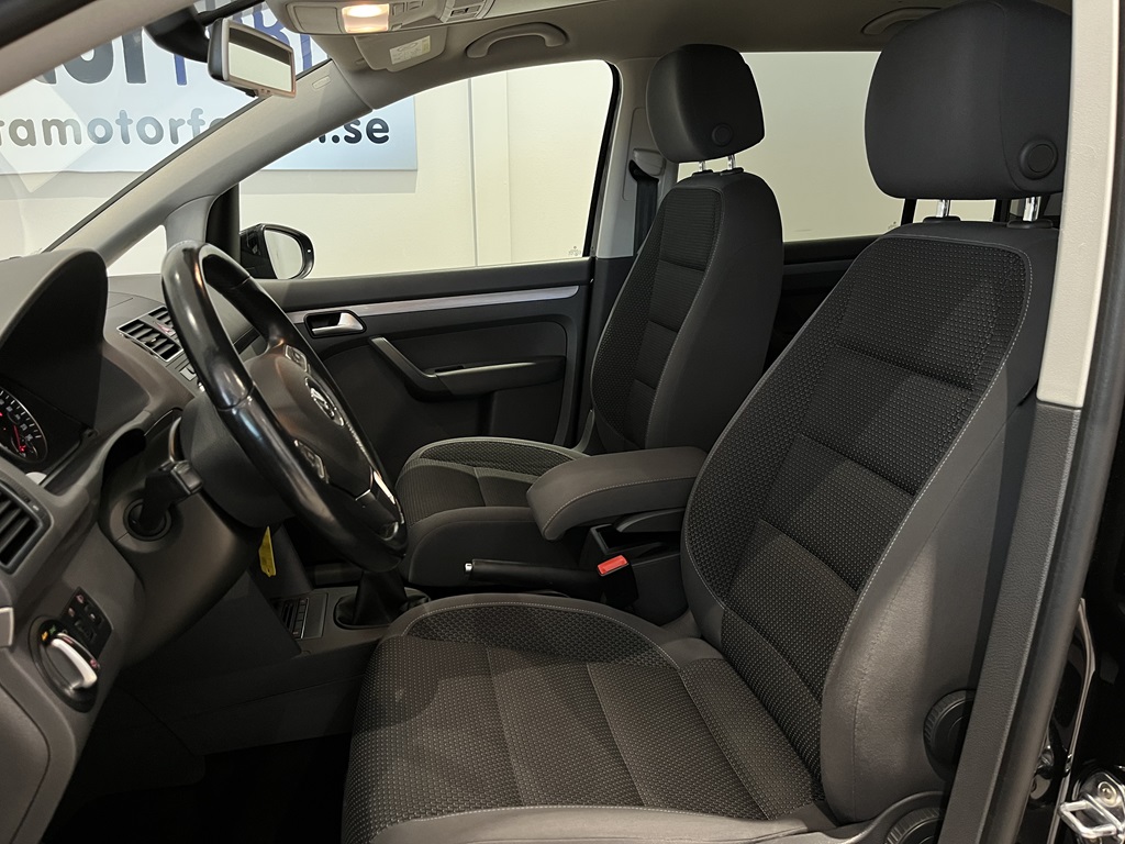 Volkswagen Touran HSU394