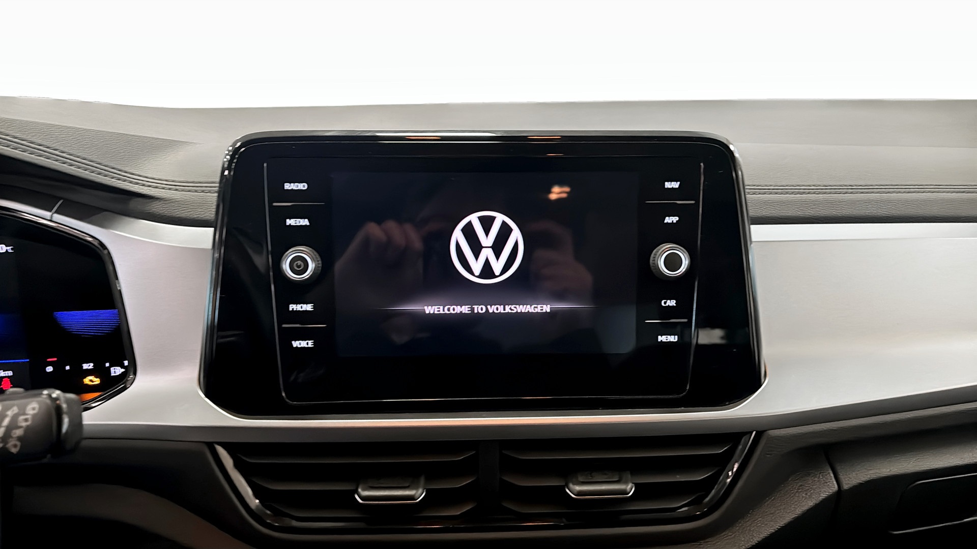 Volkswagen T-Roc HTJ01A