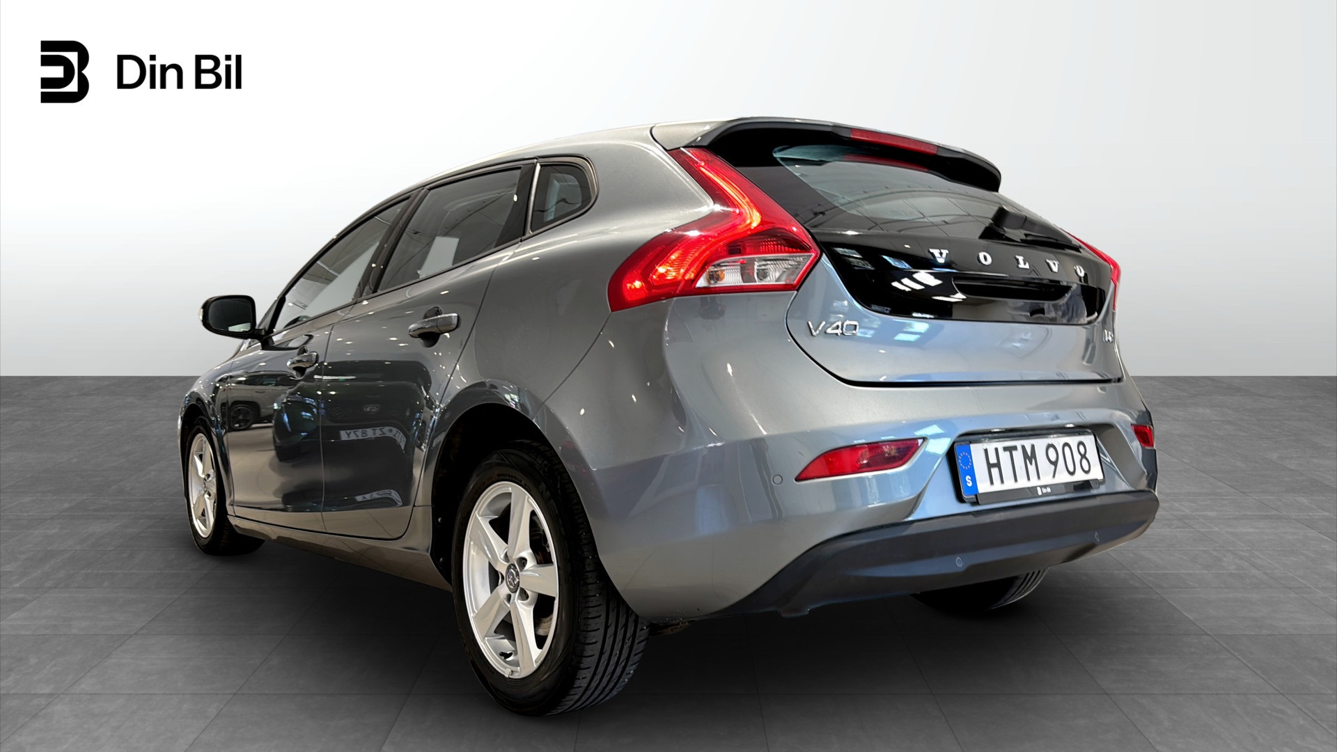 Volvo V40 HTM908