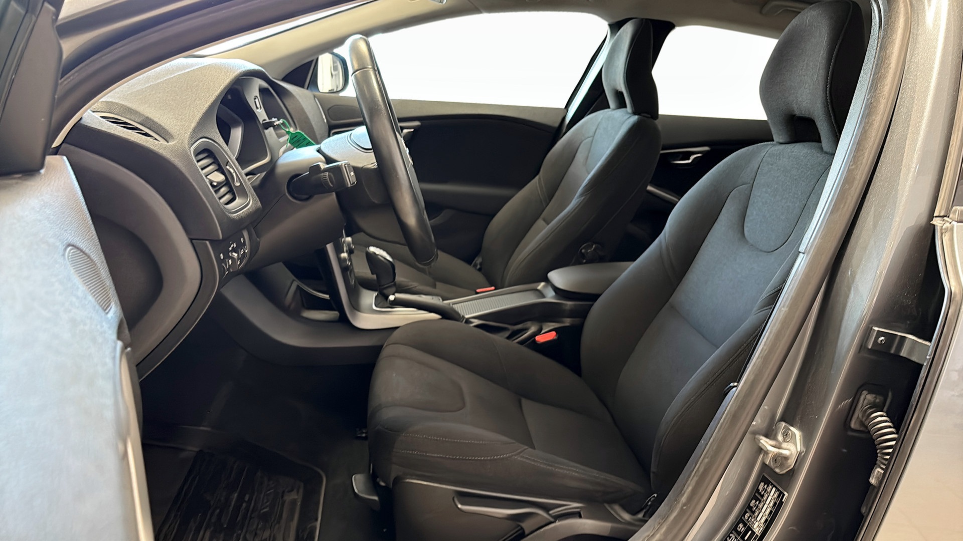 Volvo V40 HTM908