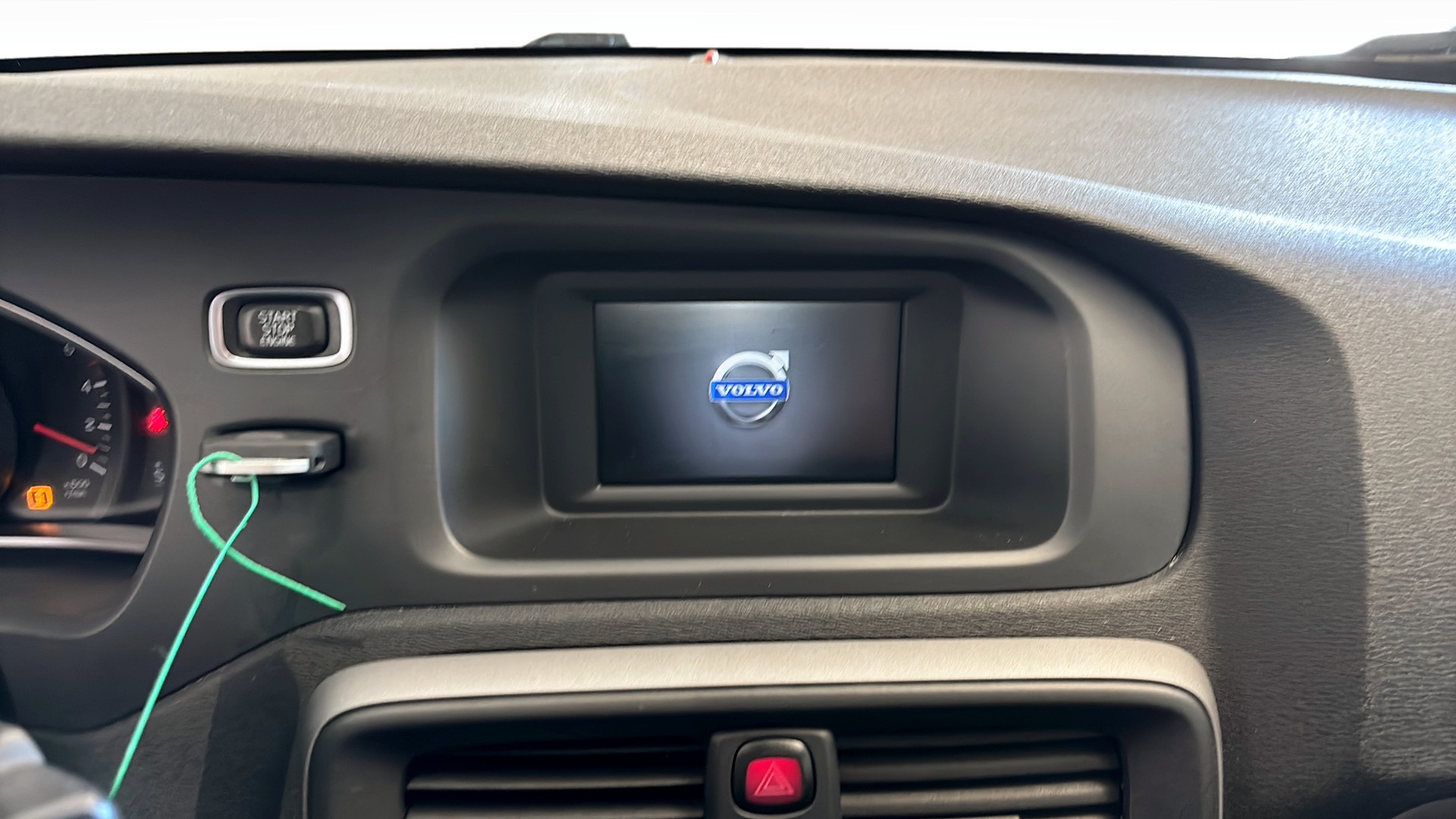 Volvo V40 HTM908