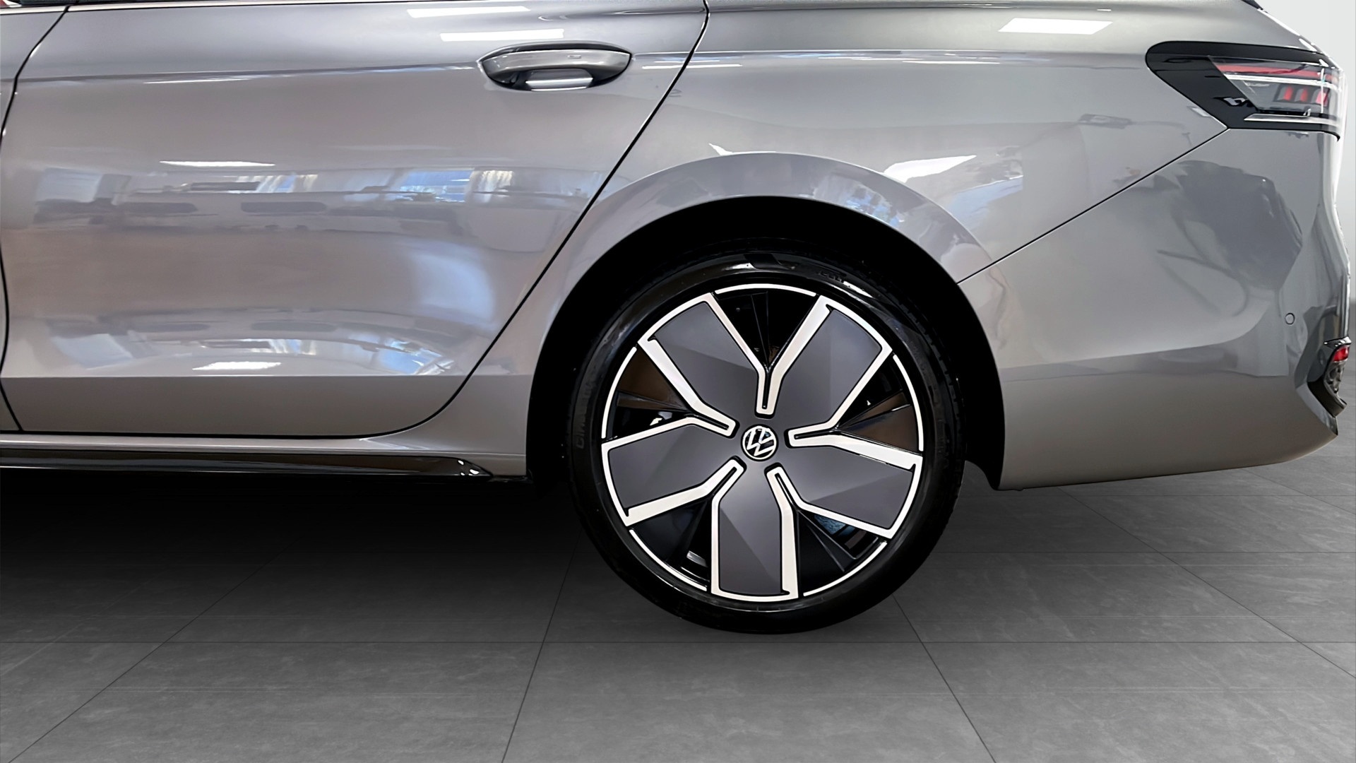 Volkswagen Passat Sportscombi HTZ84P