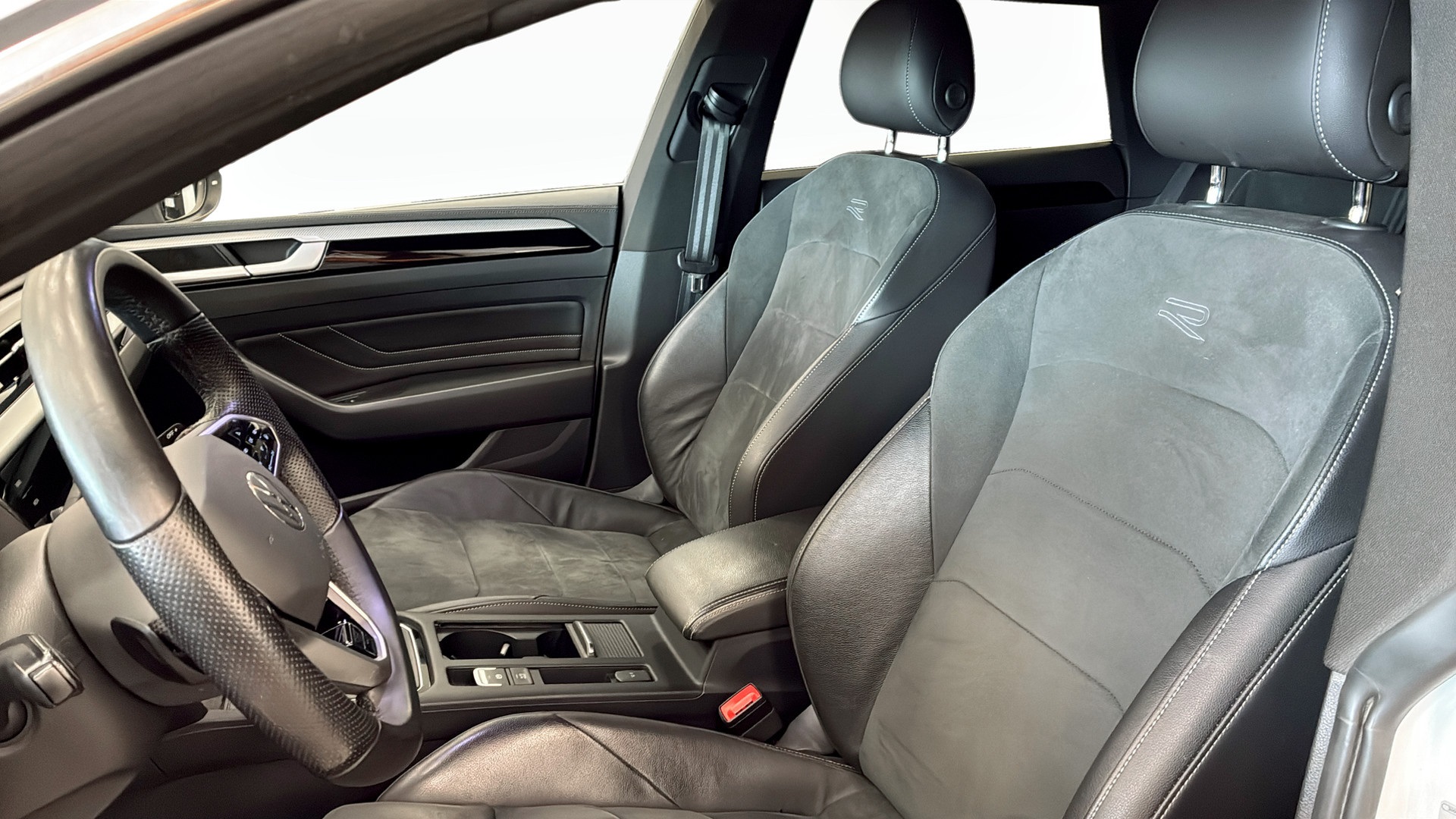 Volkswagen Arteon HUJ77P