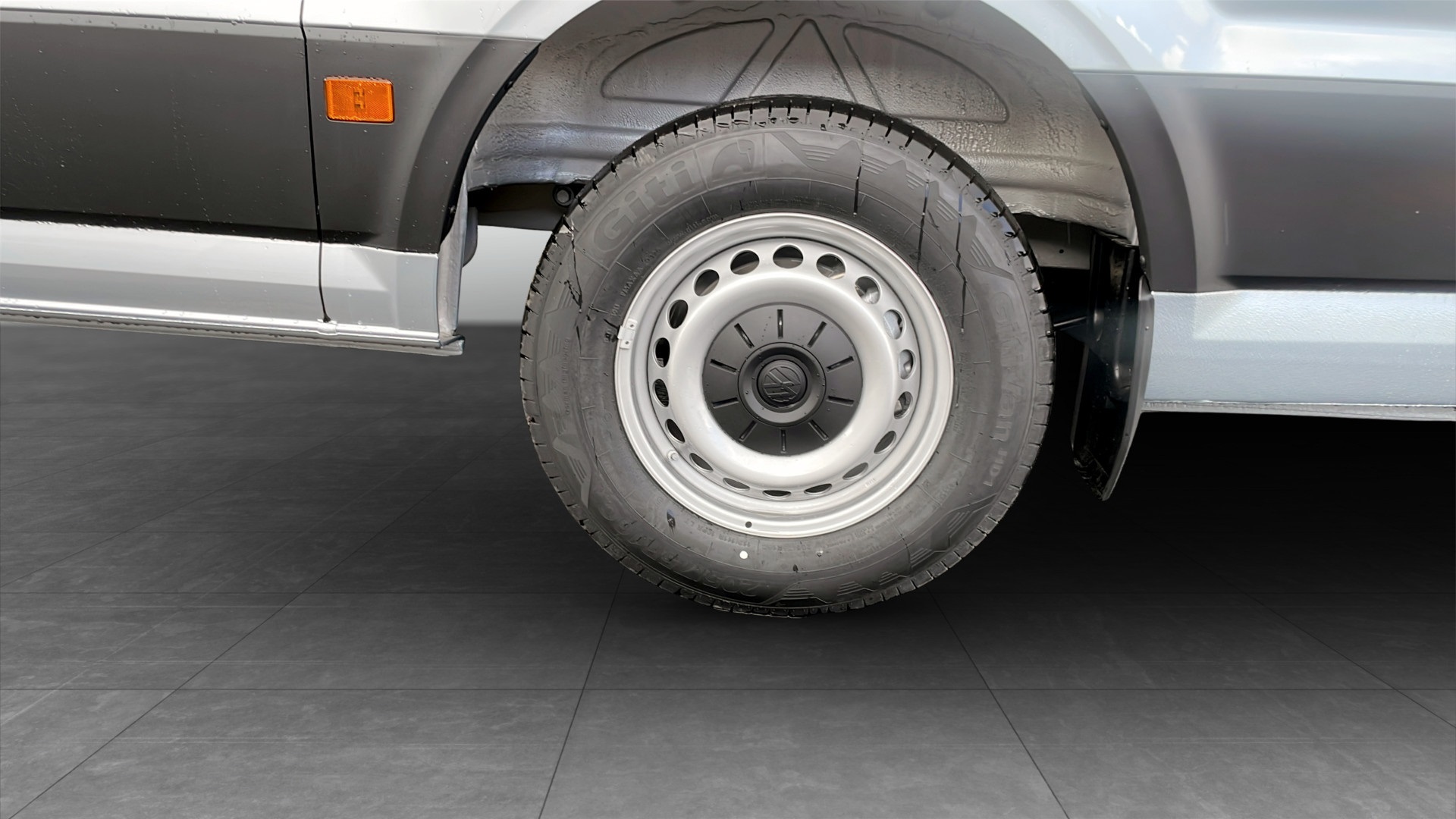 Volkswagen Crafter Skåp kort hjulbas HUK95G
