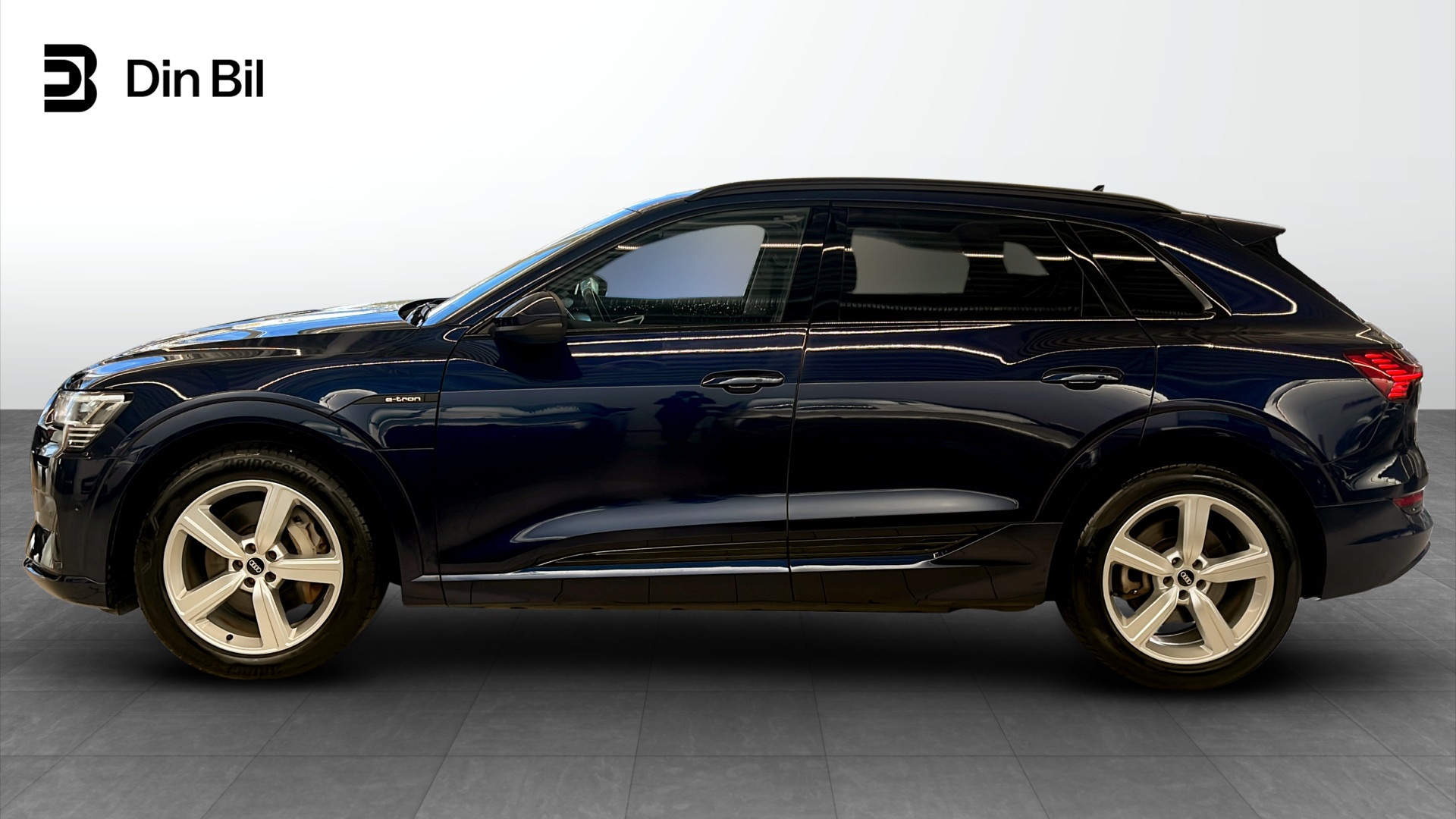 Audi e-tron HUN38C