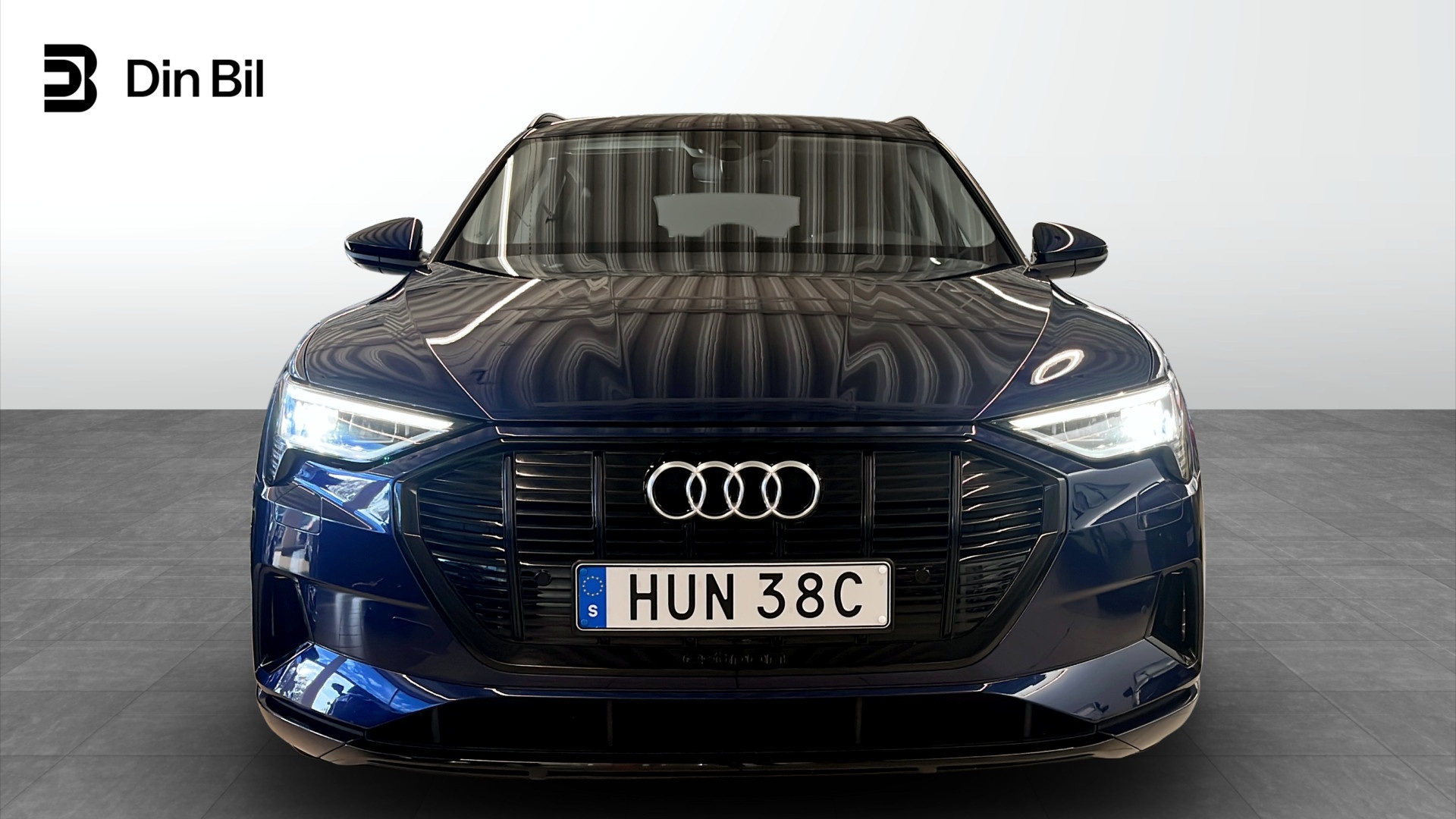 Audi e-tron HUN38C