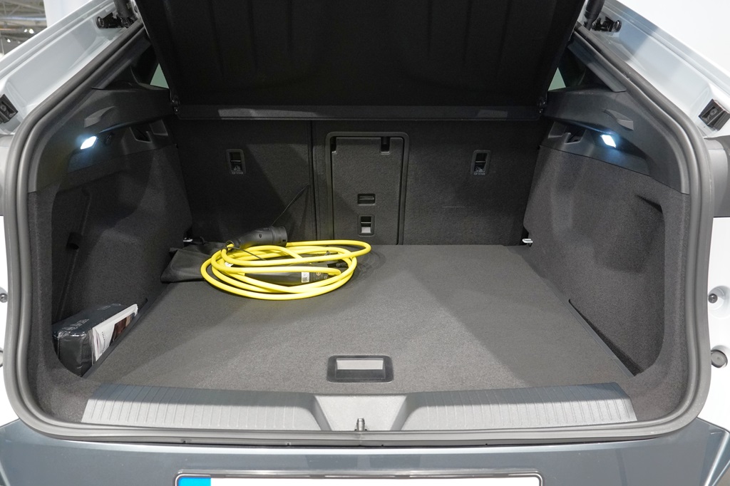 CUPRA Tavascan HUN57L