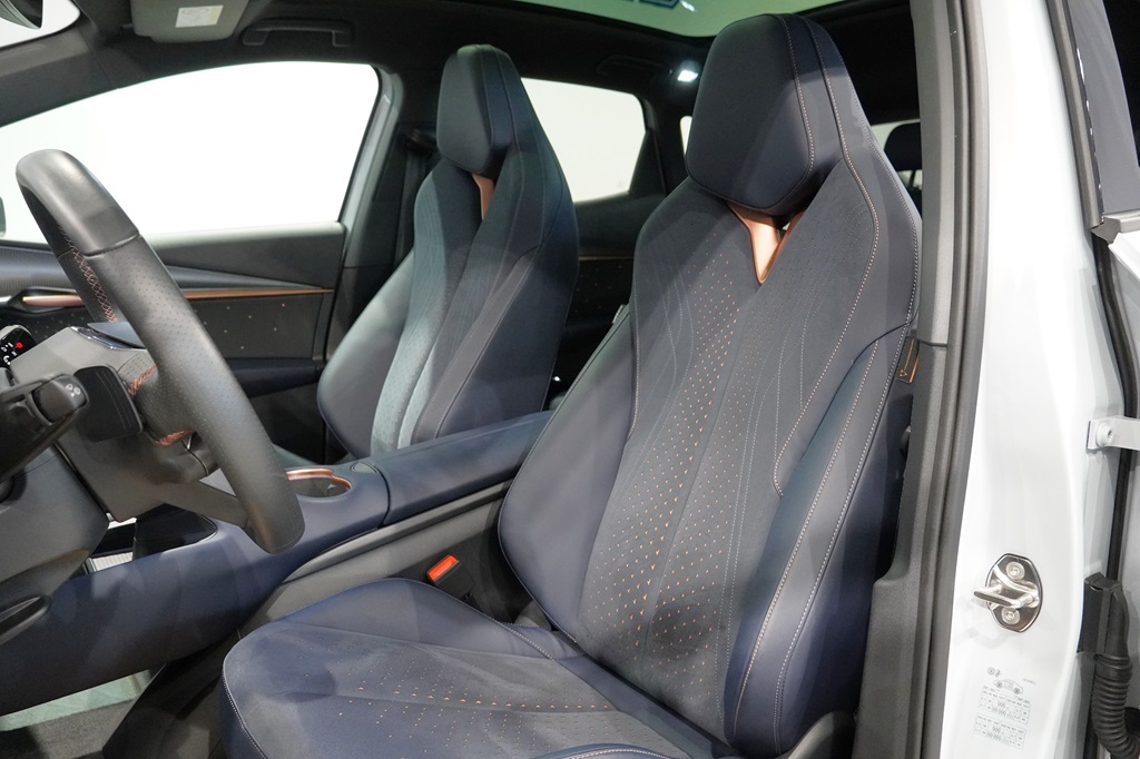 CUPRA Tavascan HUN57L