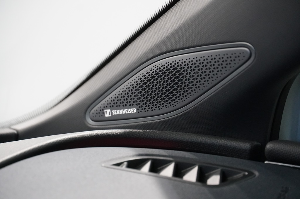 CUPRA Tavascan HUN57L
