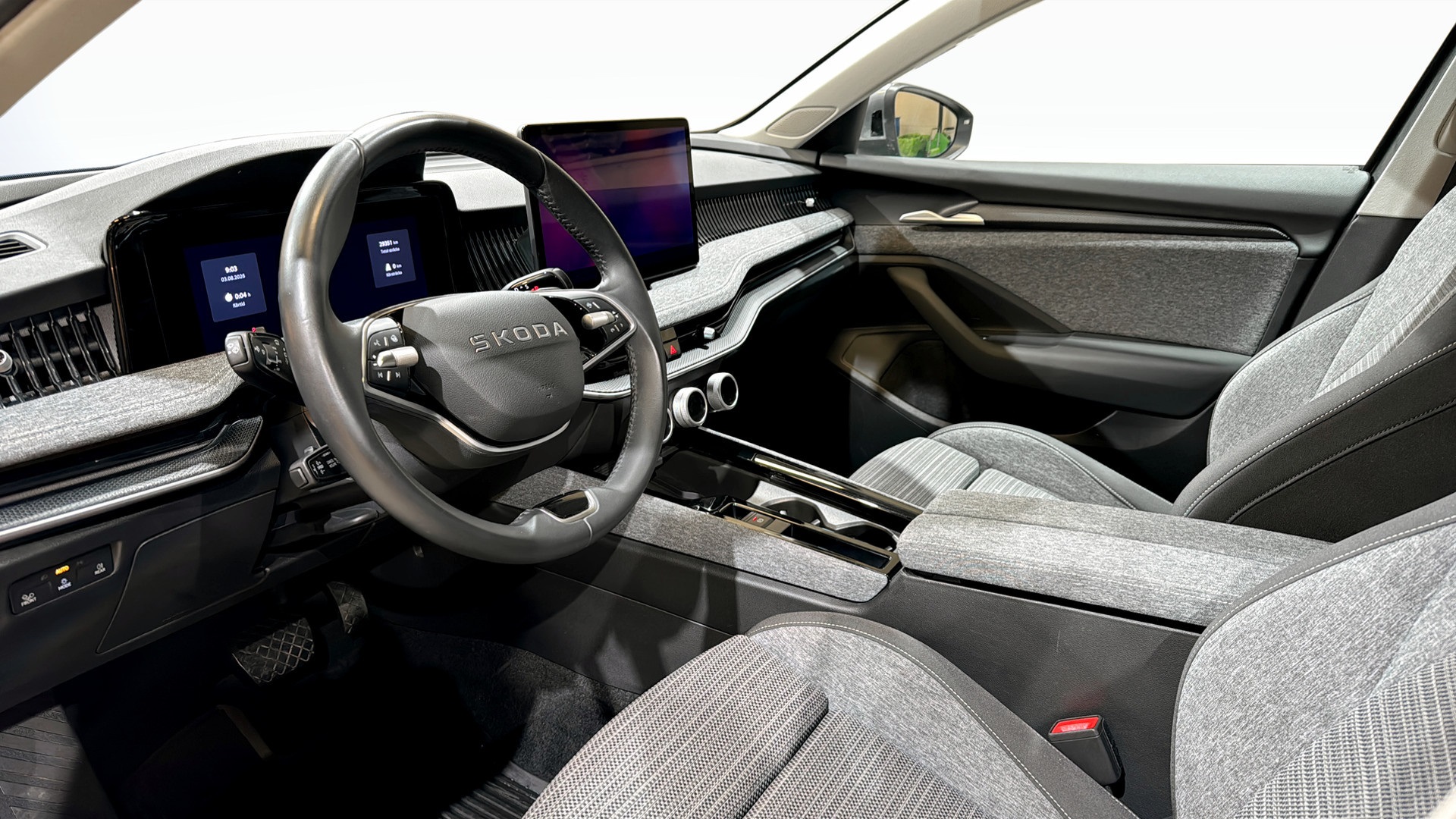 Skoda Superb Combi HUP03F