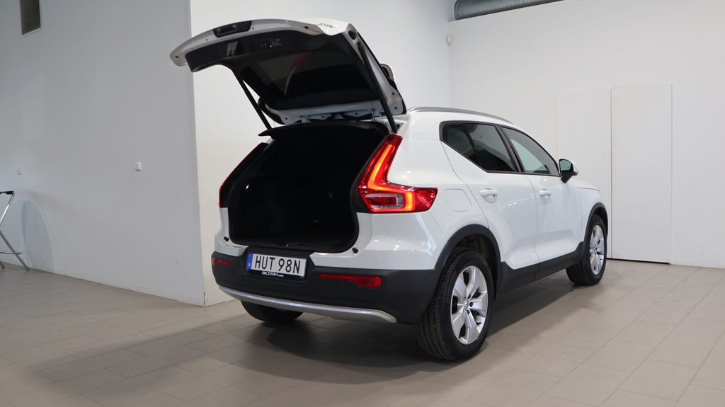 Volvo XC40 HUT98N
