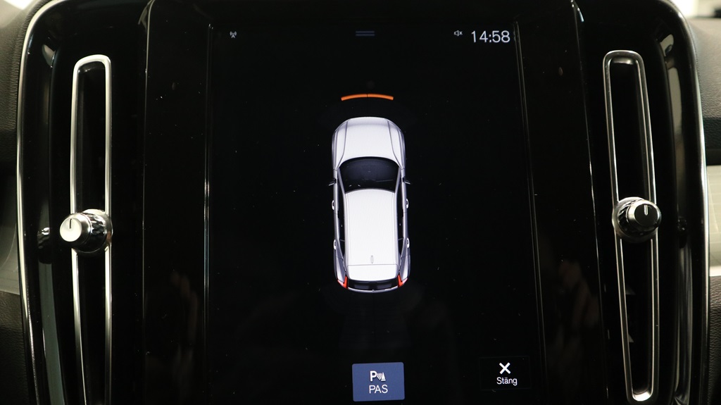 Volvo XC40 HUT98N