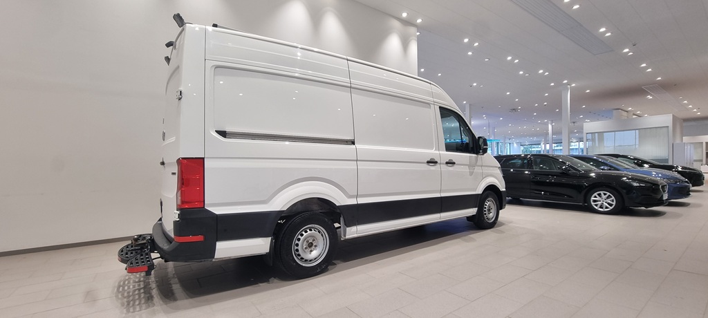 Volkswagen Crafter Skåp kort hjulbas HUX38U