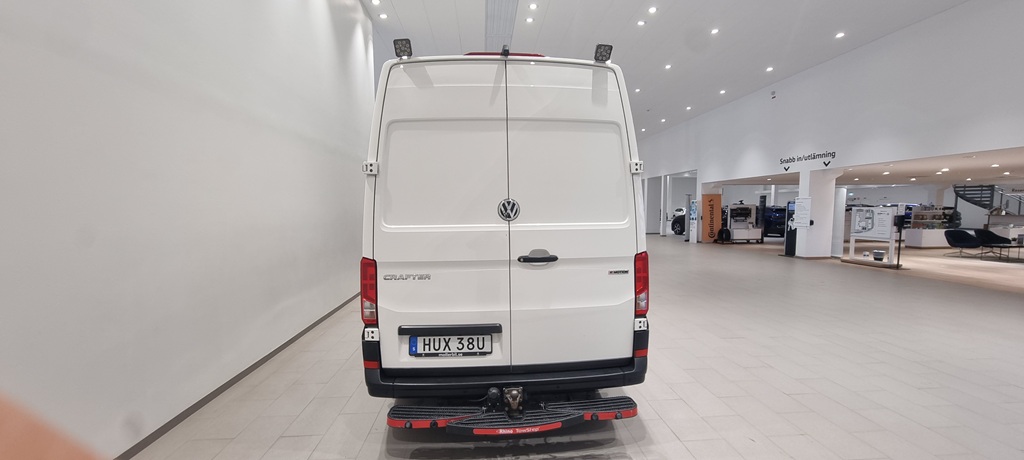 Volkswagen Crafter Skåp kort hjulbas HUX38U