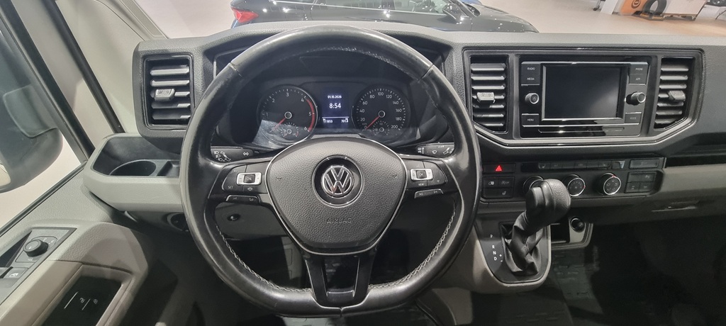 Volkswagen Crafter Skåp kort hjulbas HUX38U