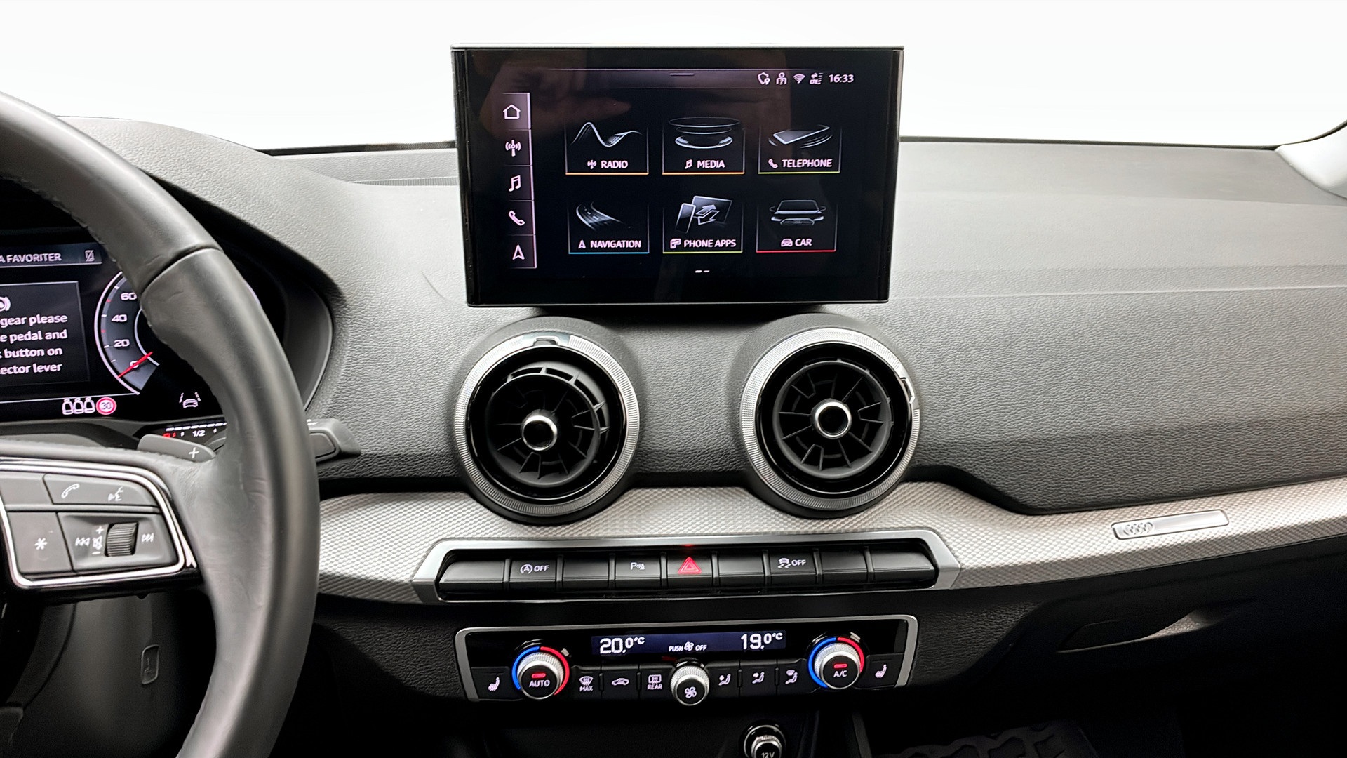 Audi Q2 HWA95X