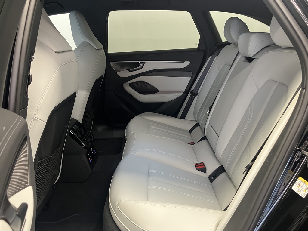 Audi A6 Avant HWB30G
