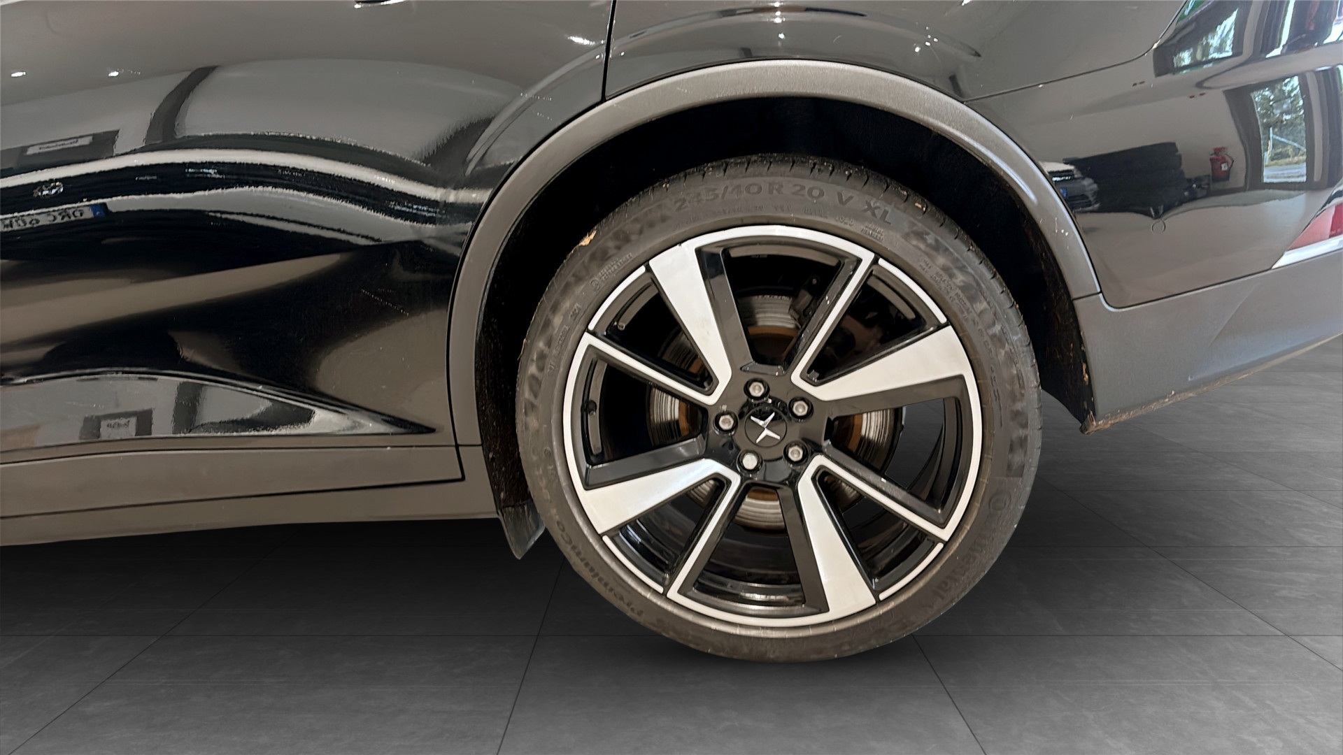 Polestar 2 HWD28M