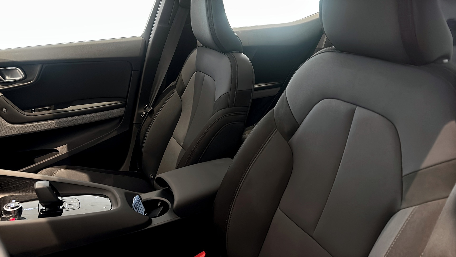 Polestar 2 HWD28M