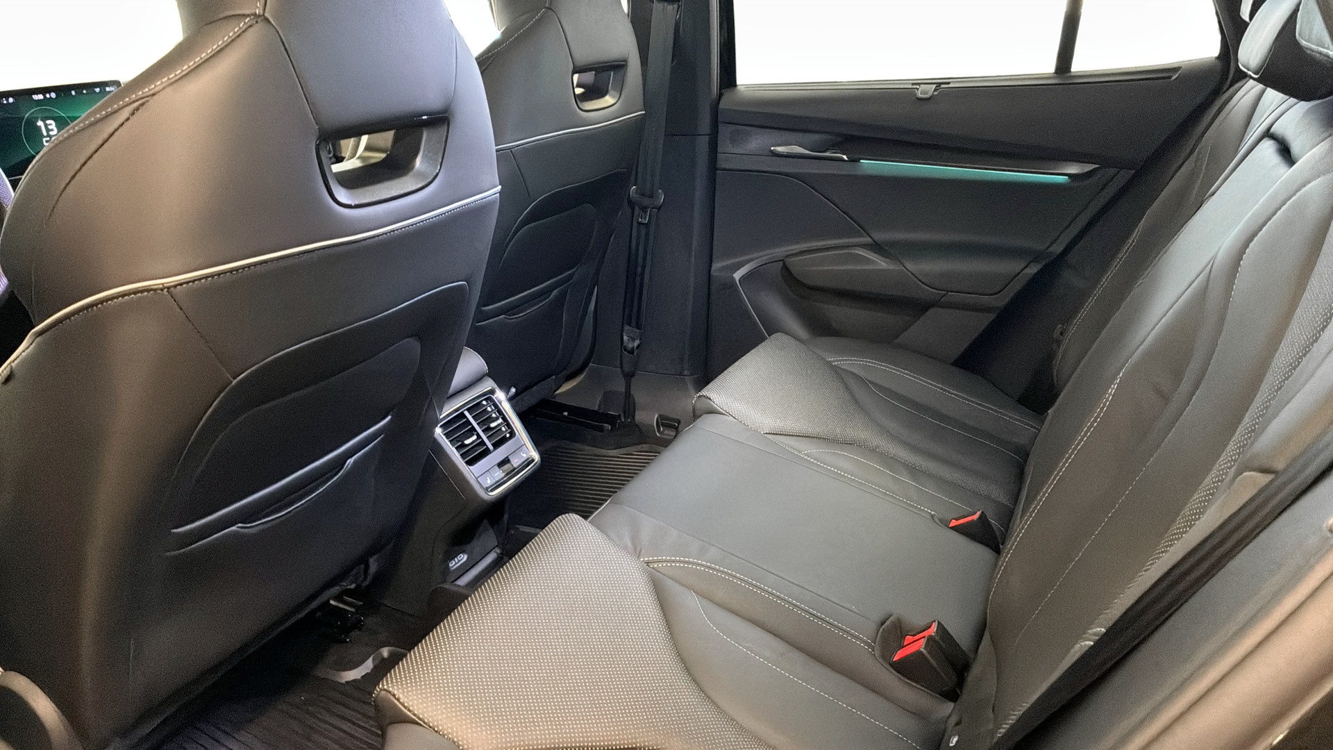 Skoda Enyaq HWJ01P