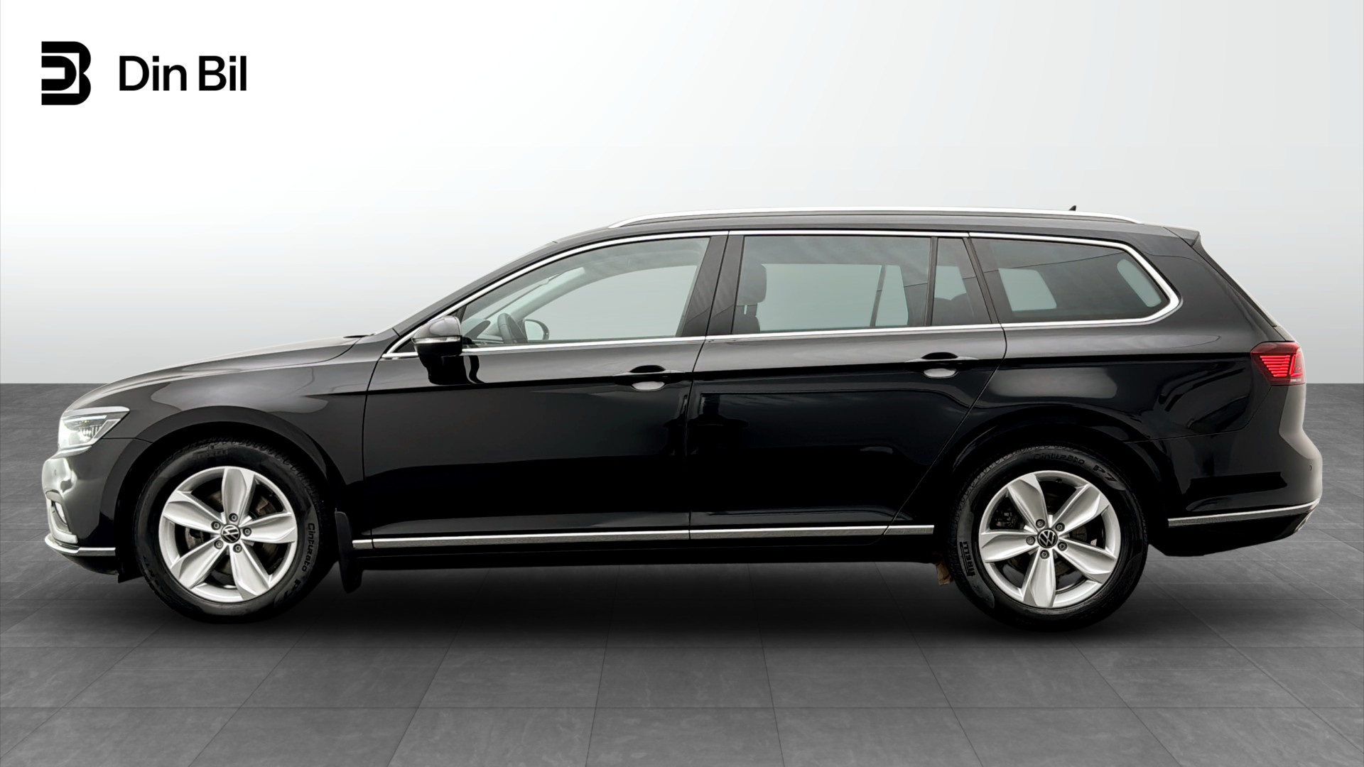 Volkswagen Passat HWK57Y