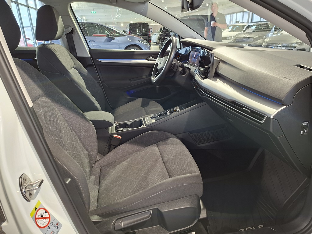 Volkswagen Golf HWM07Z