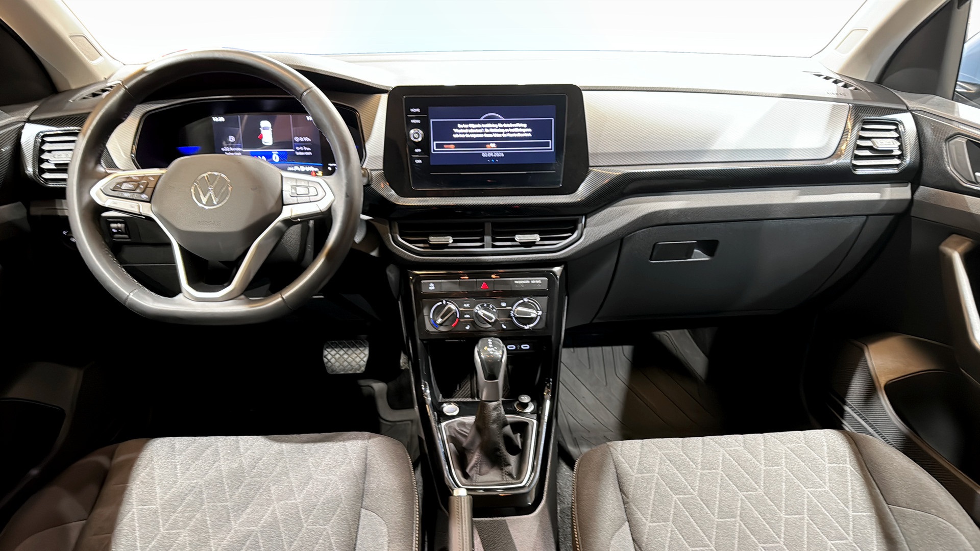 Volkswagen T-Cross HXF78Z