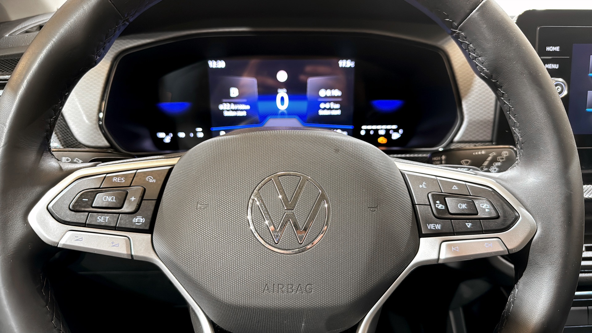 Volkswagen T-Cross HXF78Z
