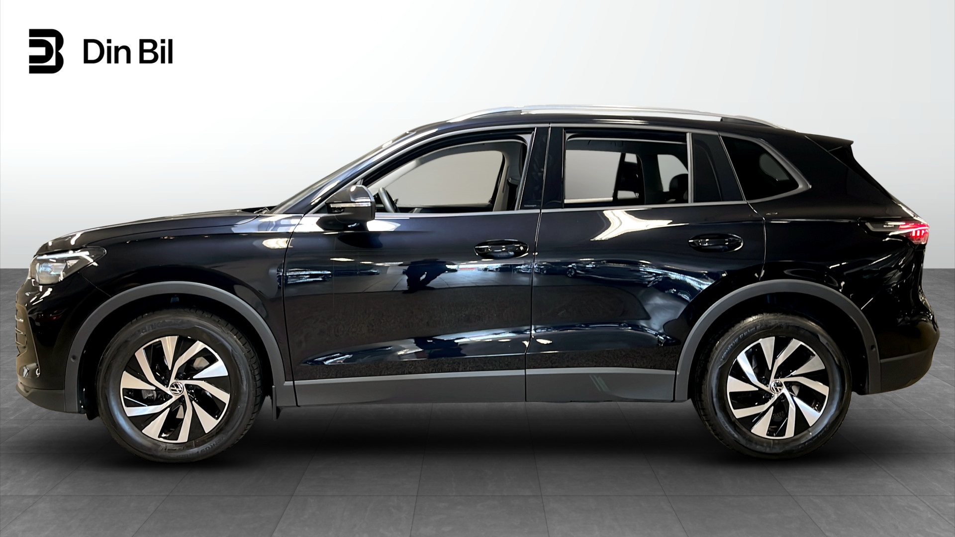 Volkswagen Tiguan HXJ58C