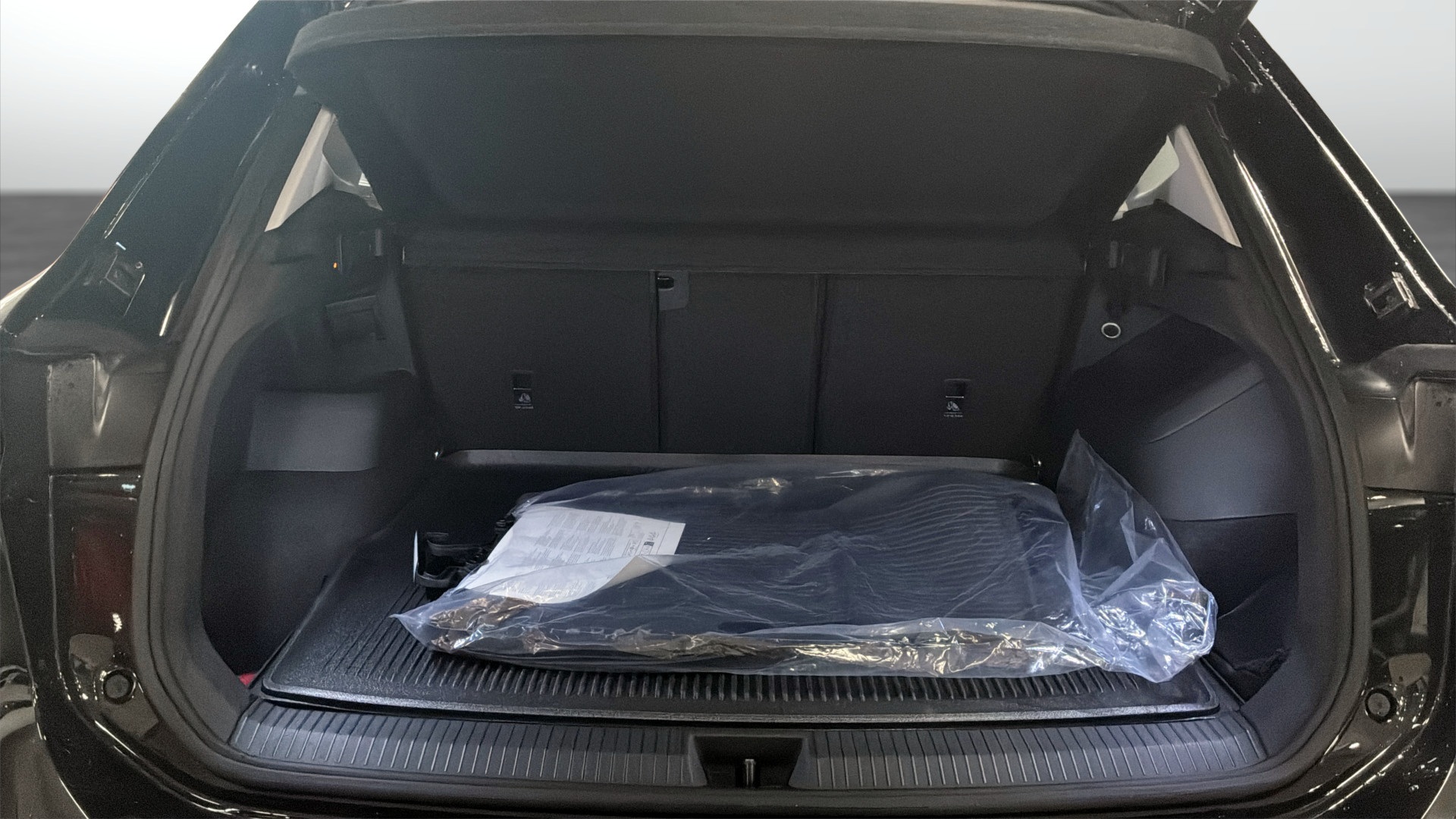 Volkswagen Tiguan HXK94Y