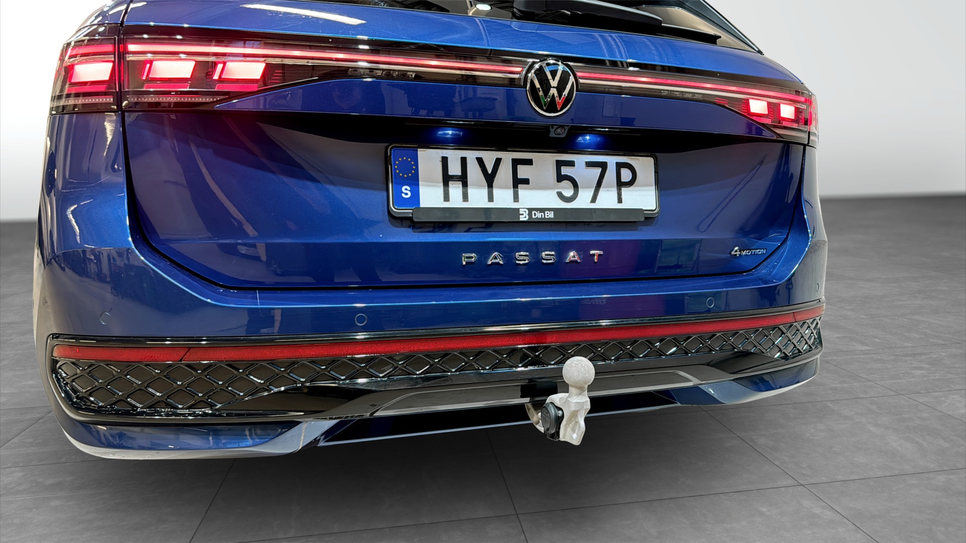 Volkswagen Passat HYF57P