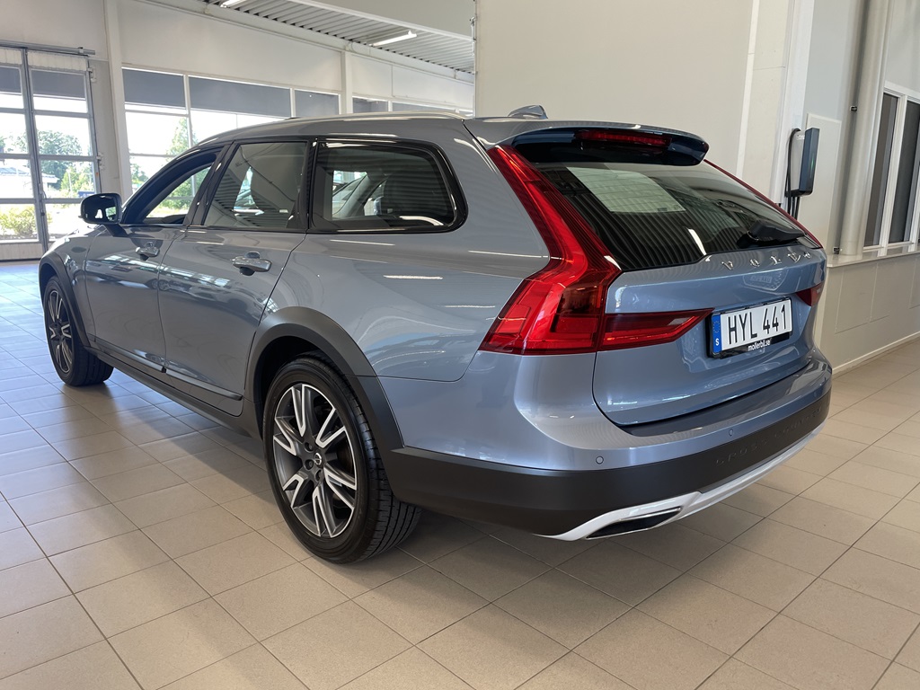 Volvo V90 Cross Country HYL441