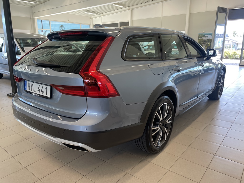 Volvo V90 Cross Country HYL441
