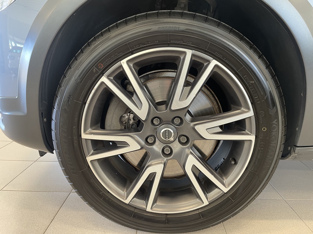 Volvo V90 Cross Country HYL441