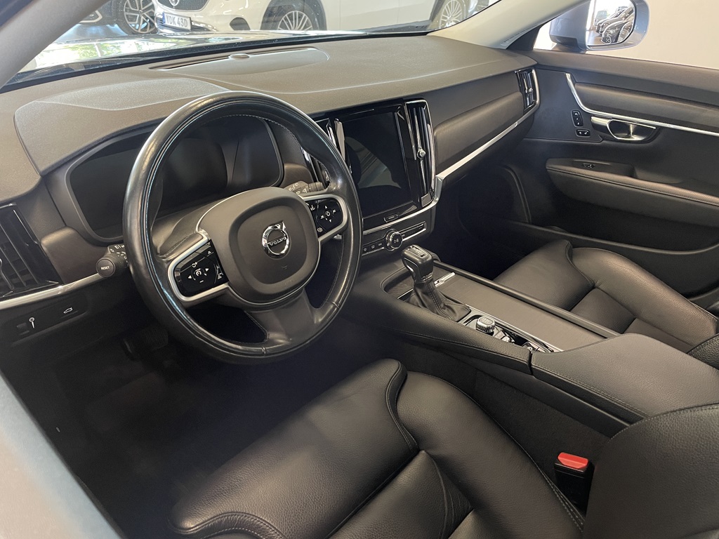 Volvo V90 Cross Country HYL441