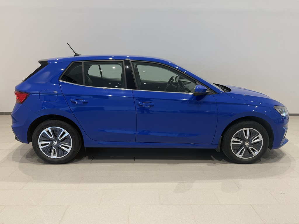 Skoda Fabia HYR01E
