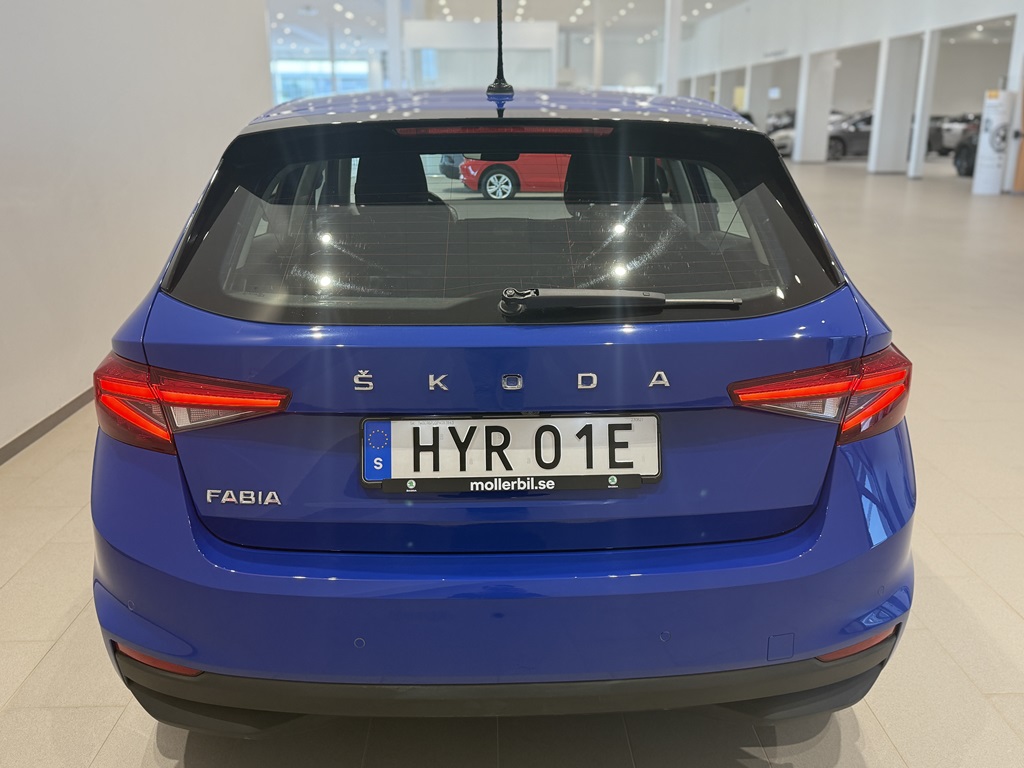 Skoda Fabia HYR01E