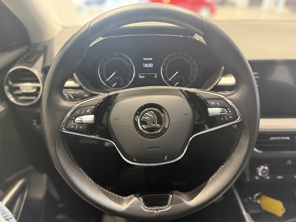 Skoda Fabia HYR01E