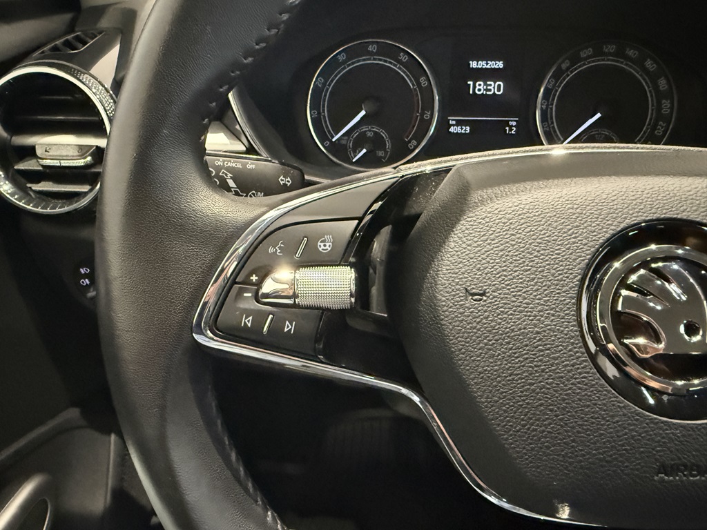 Skoda Fabia HYR01E