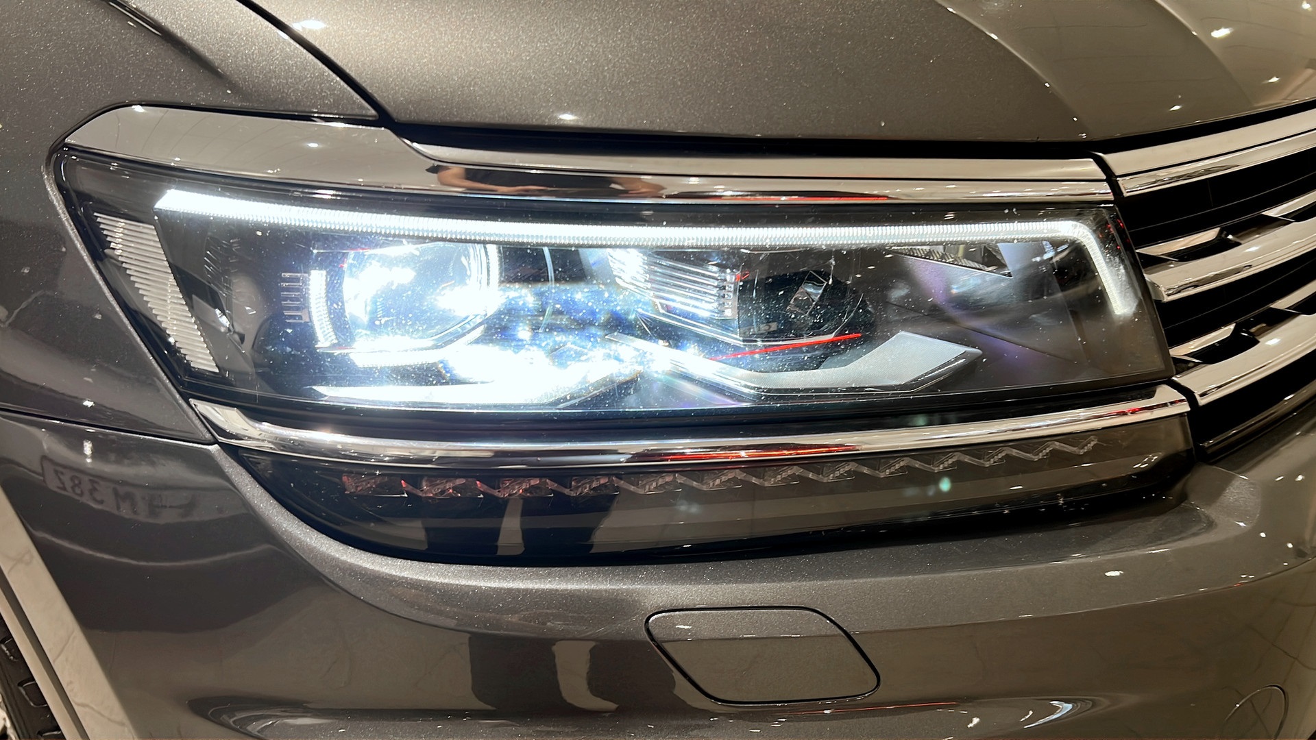 Volkswagen Tiguan HYS409