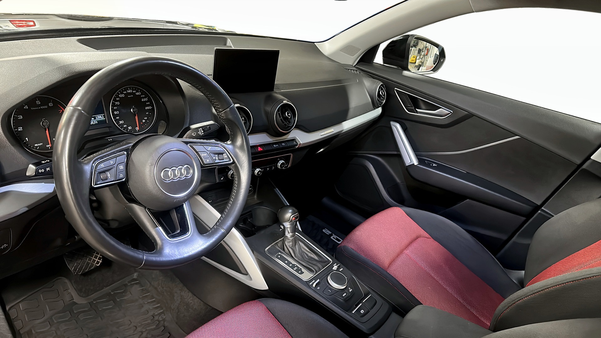 Audi Q2 HZD67S