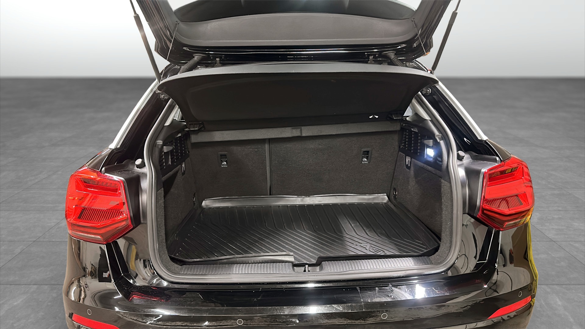 Audi Q2 HZD67S