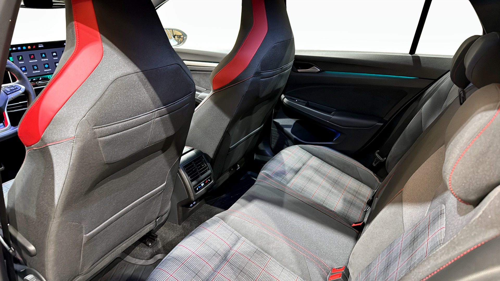 Volkswagen Golf HZR03Z