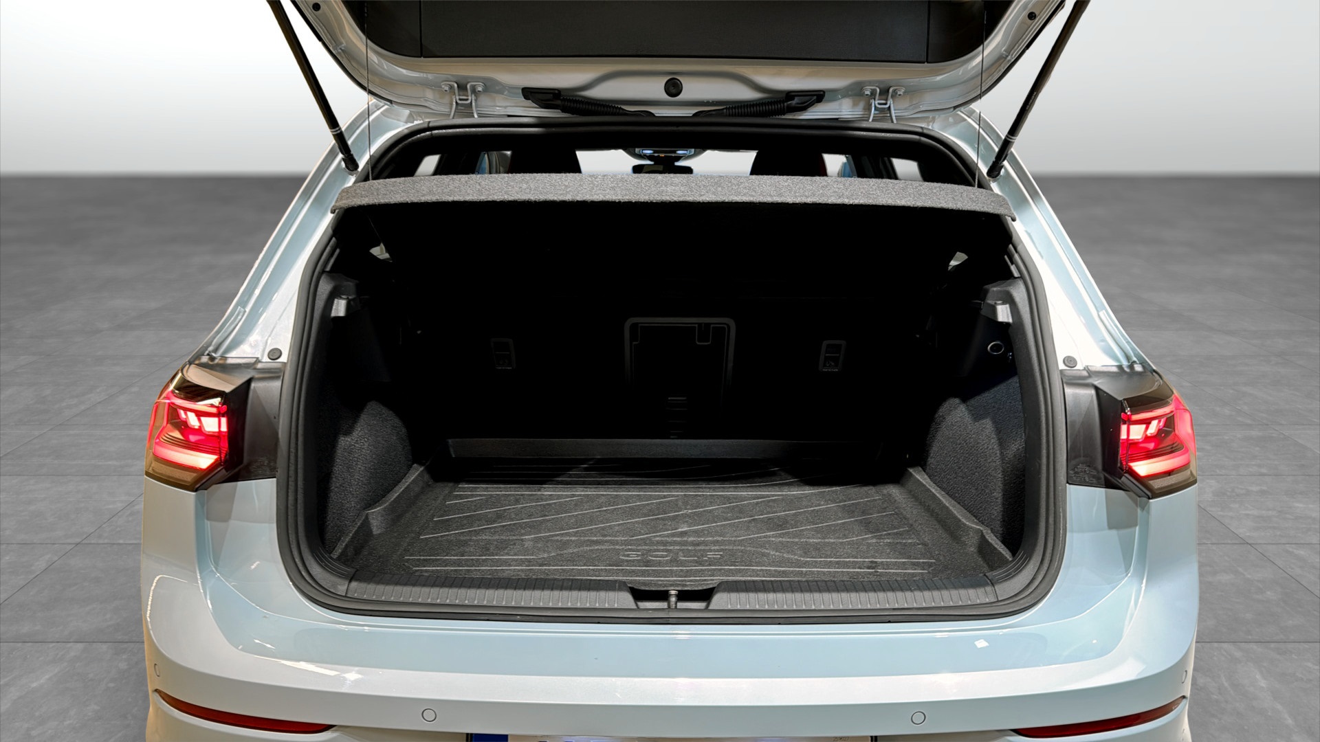 Volkswagen Golf HZR03Z