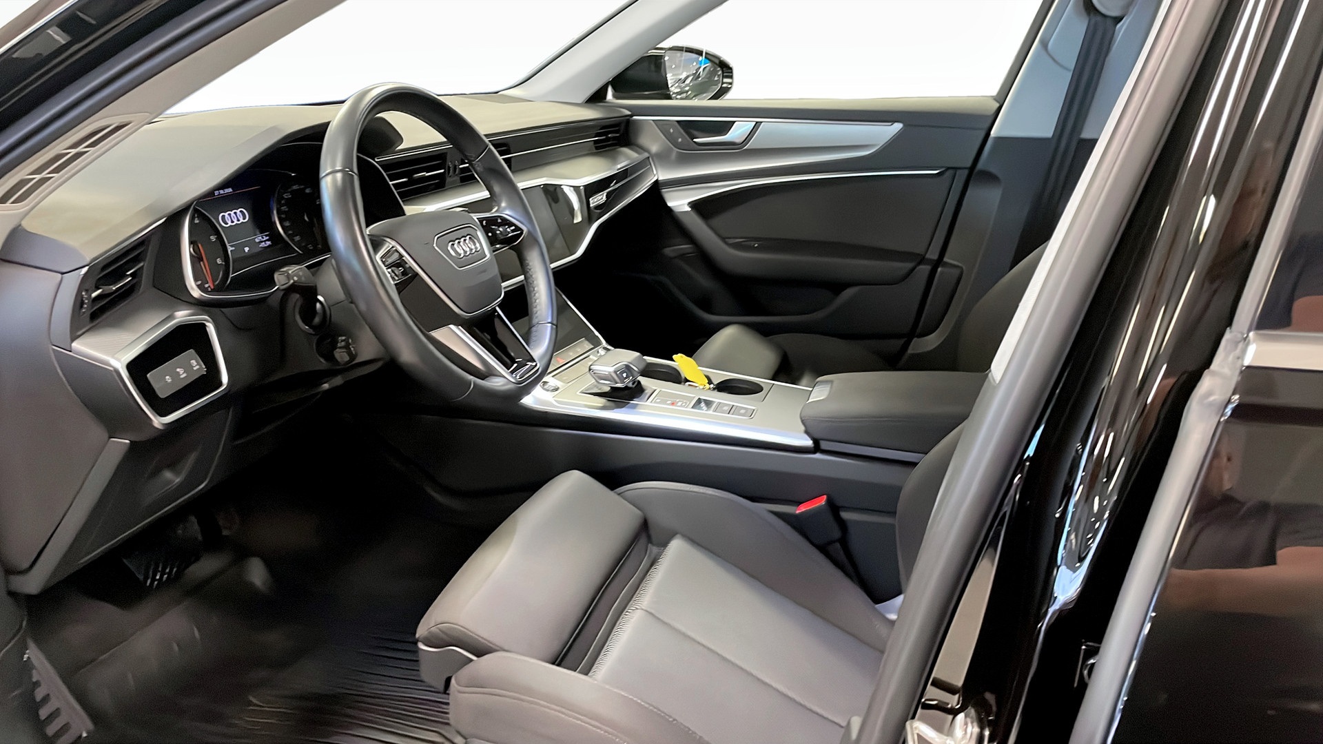 Audi A6 Avant JAB86C
