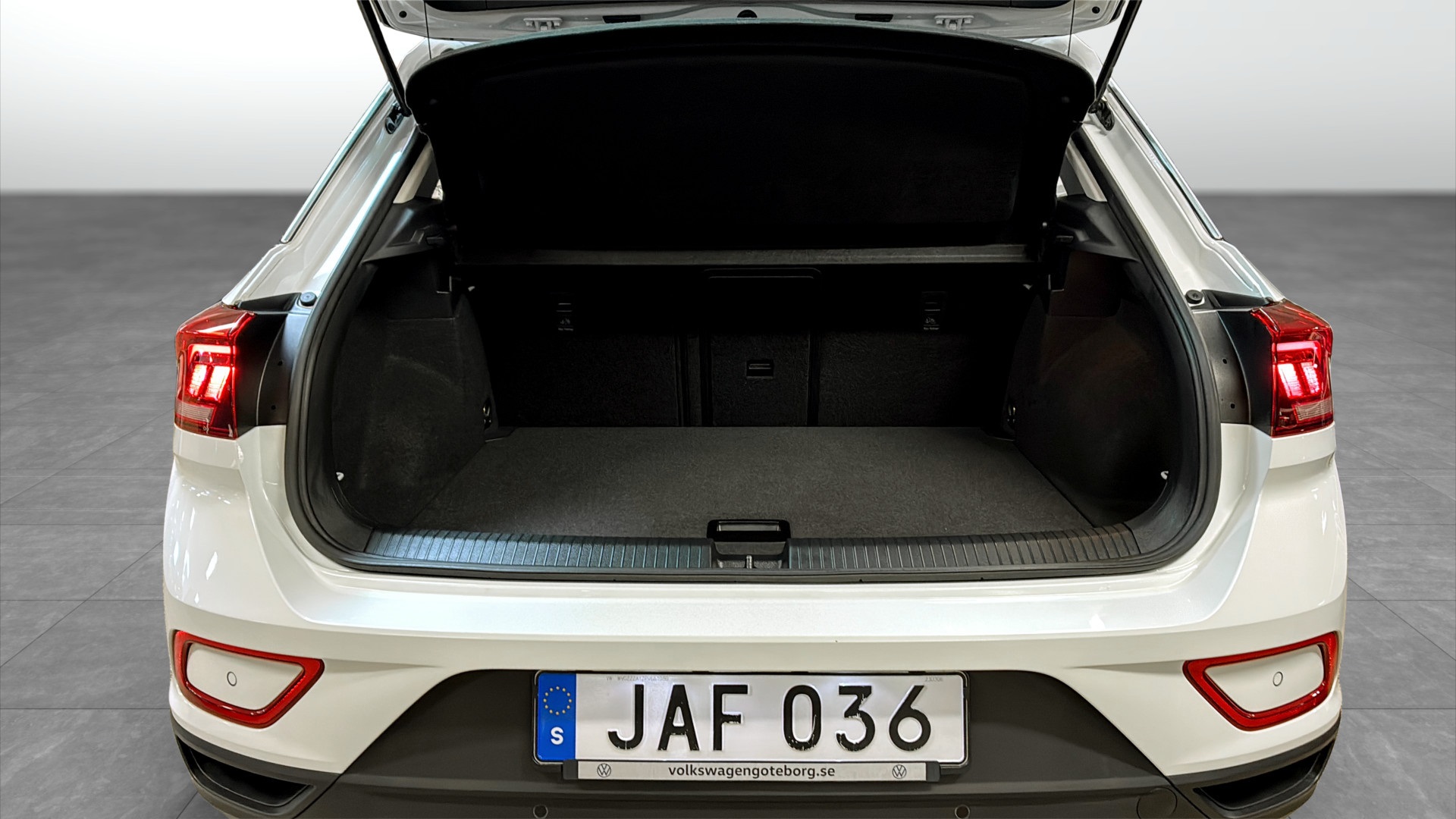 Volkswagen T-Roc JAF036